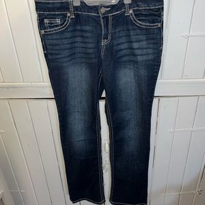 Gently used stretch denim Maurice’s Jeans 10/12 long